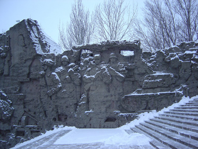 Mamaev Kurgan - memorial sculpture, Volgograd 2005