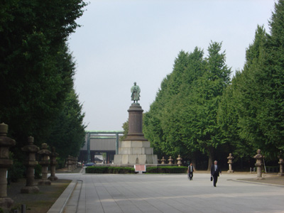 Yasukuni shrine entrance, Tokyo 2005