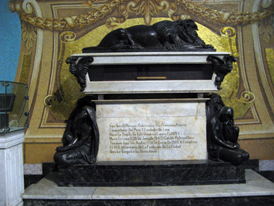 Pizzaro's tomb <small>Lima Cathedral</small>, Peru 2007