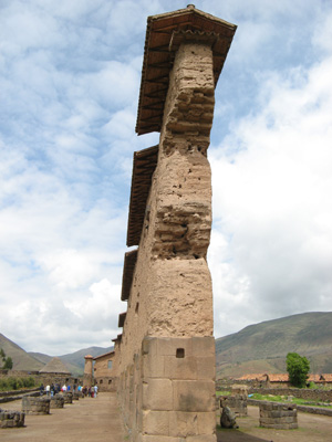 Raqchi: Temple of Wiracocha Central wall, end on., Puno, Peru 2007