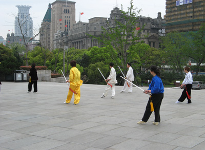 Preparing to Receive Foreign Guests, Shanghai, Shanghai-Beijing 2008