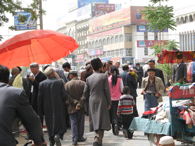 Hotan: Sunday Hats, Niya - Hotan - Karghilik - Yarkan - Yengisar, Xinjiang 2008