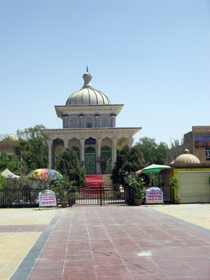 Altyn ("Golden") Mosque,Yarkan, Niya - Hotan - Karghilik - Yarkan - Yengisar, Xinjiang 2008