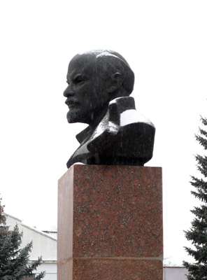 Lenin Bust, Tiraspol, Moldova 2008