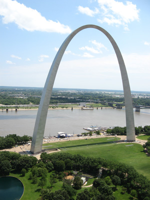 Arch, from Crown Plaza rooftop, St Louis, Chicago++ 2009