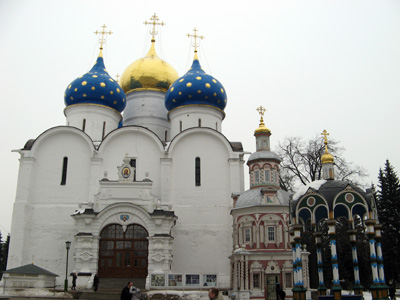 Dormition Cathedral (1585) Plus Chapel-over-Well and Canopy-ove, Sergiev Posad, Moscow & St Petersburg 2009