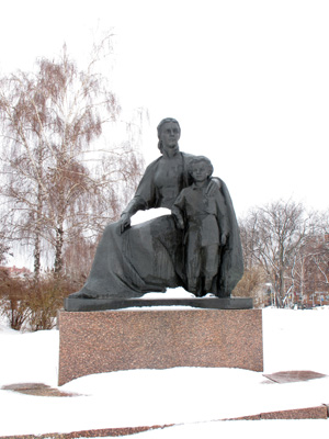 The Young Lenin and his Mother, Ulyanovsk: Lenin Memorial Museum, 2013 Volga Cities