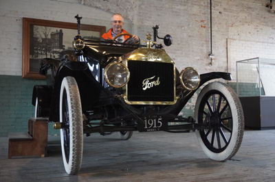 Scotsman in 1915 Model T, Detroit: Ford Piquette Plant Museum, Toronto - Chicago 2019