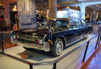Kennedy's 1961 Lincoln The very one he was riding in Dallas., The Henry Ford Museum of American Innovation, Toronto - Chicago 2019