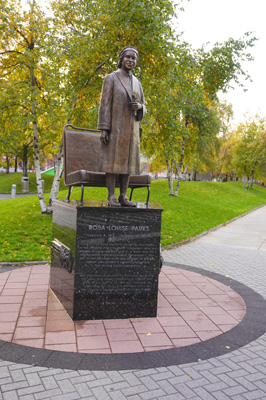 Rosa Parks statue, Grand Rapids, Toronto - Chicago 2019