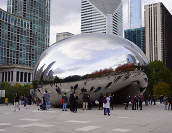 "Cloud Gate" sculture, aka "The Bean", Chicago, Toronto - Chicago 2019