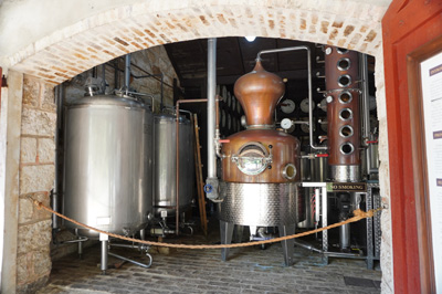 Fermenters + Kettle + Distillation column, Barbados: St Nicholas Abbey, 2020 Caribbean