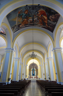 Cathedral interior, Nicaragua: Granada, Nicaragua, January 2020