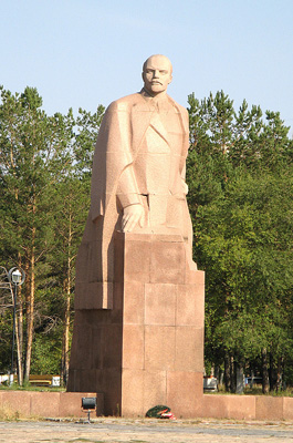 Karaganda, Kazakhstan <small>(2008)</small> My first Lenin sigh, Lenin statues