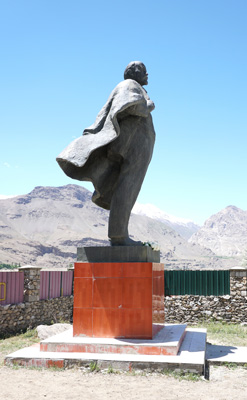 Khorog, Tajikistan <small>(2016)</small> Hidden down a minor st, Lenin statues
