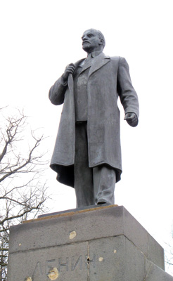Novgorod the Great, Russia <small>(2011)</small>, Lenin statues