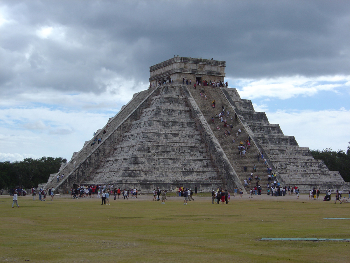 Chichen Itza, Castillo