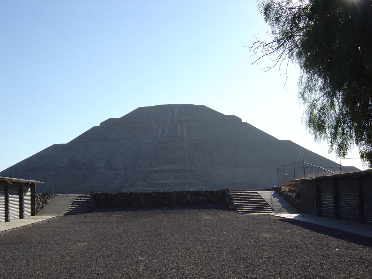 Teotihuacan, Pyramid of the Sun, early morning.