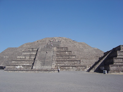 Pyramid of the Moon, Teotihuacan, Mexico 2004