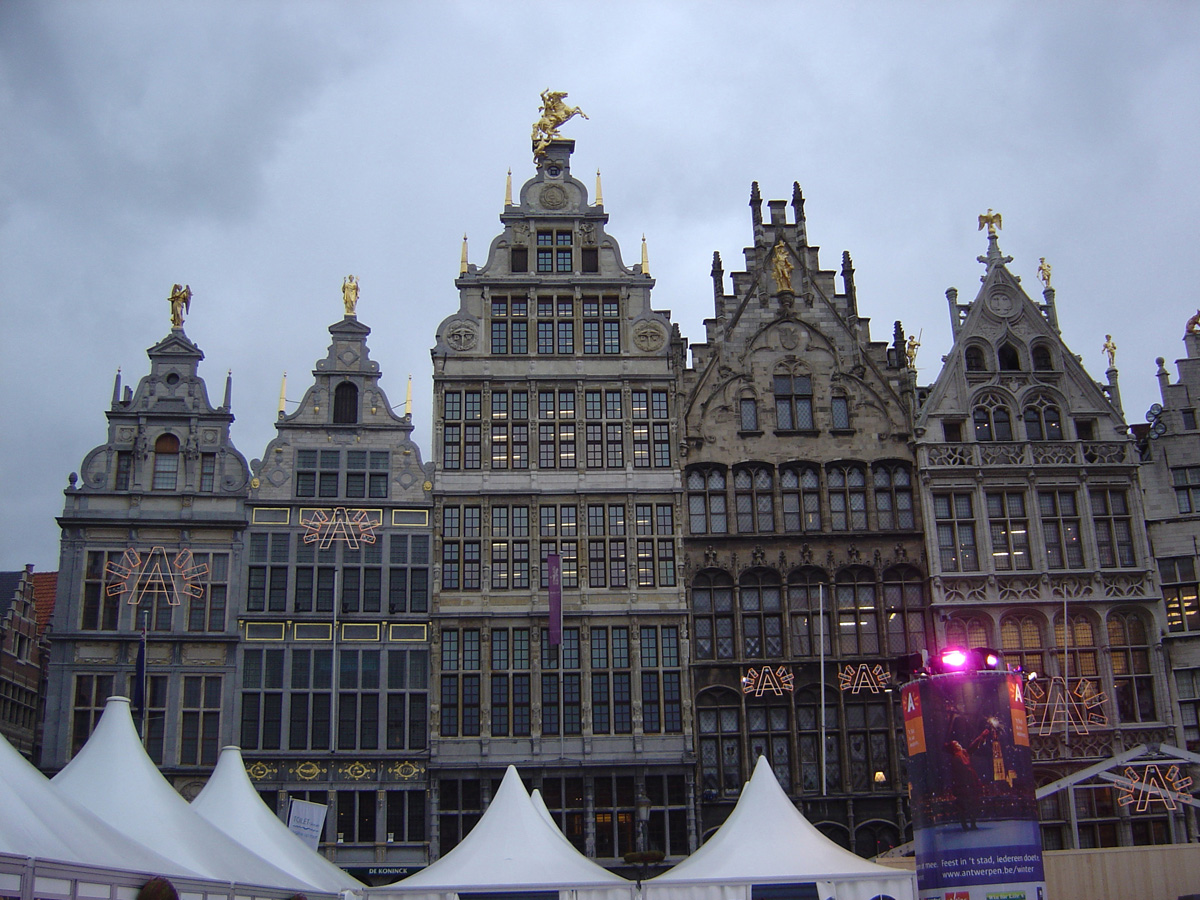 Belgium 2005, Antwerp - old town square