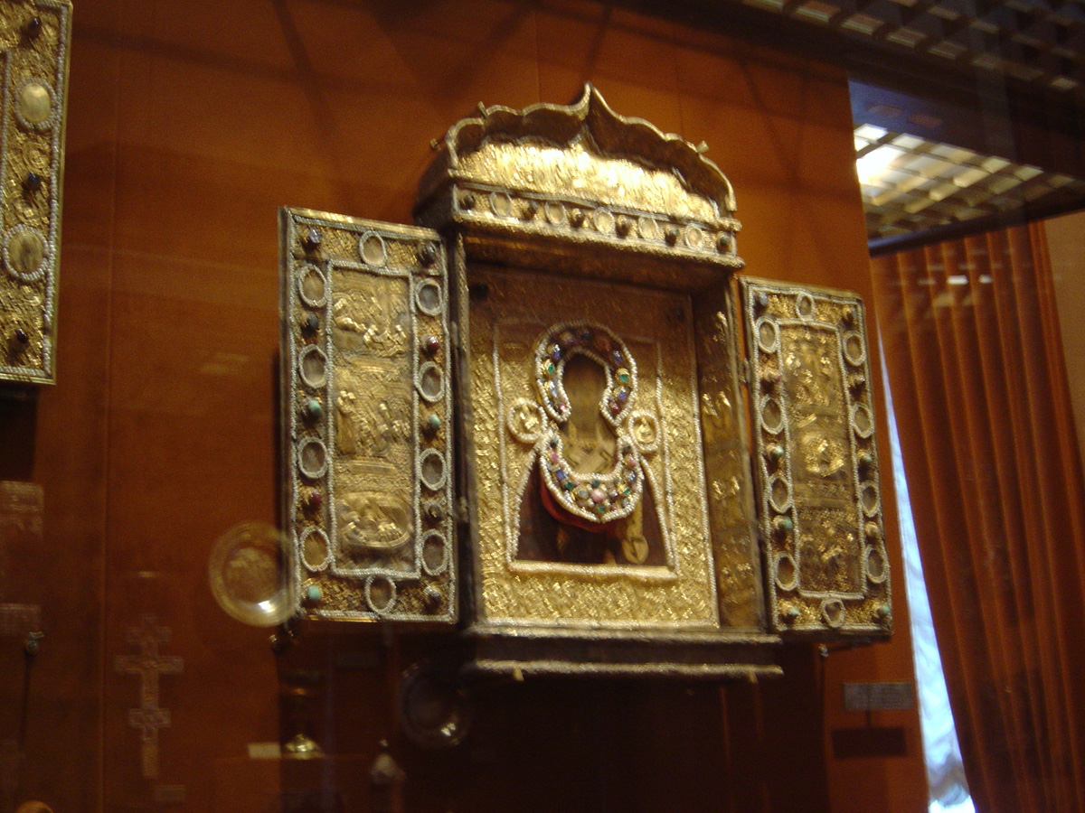 Moscow 2005, Kremlin Armoury - Icon cover