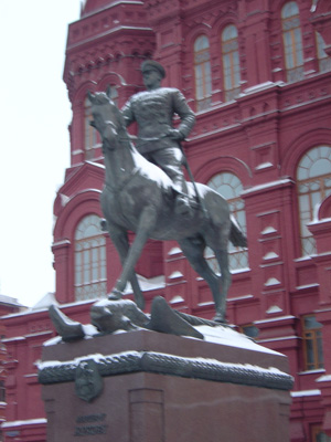 Blurry Zhukov, Moscow 2005
