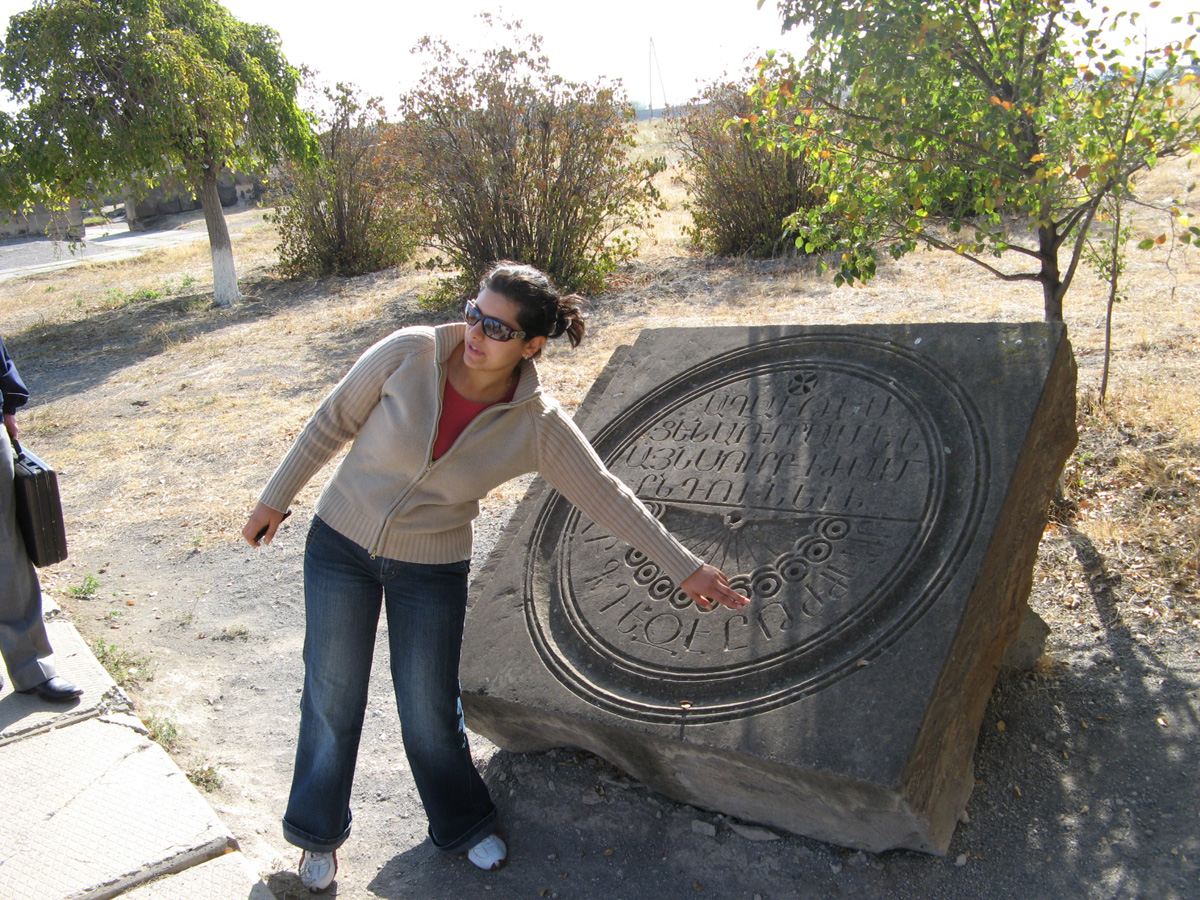Armenia 2007, Armenia: Zvartnots Sundial + Guide