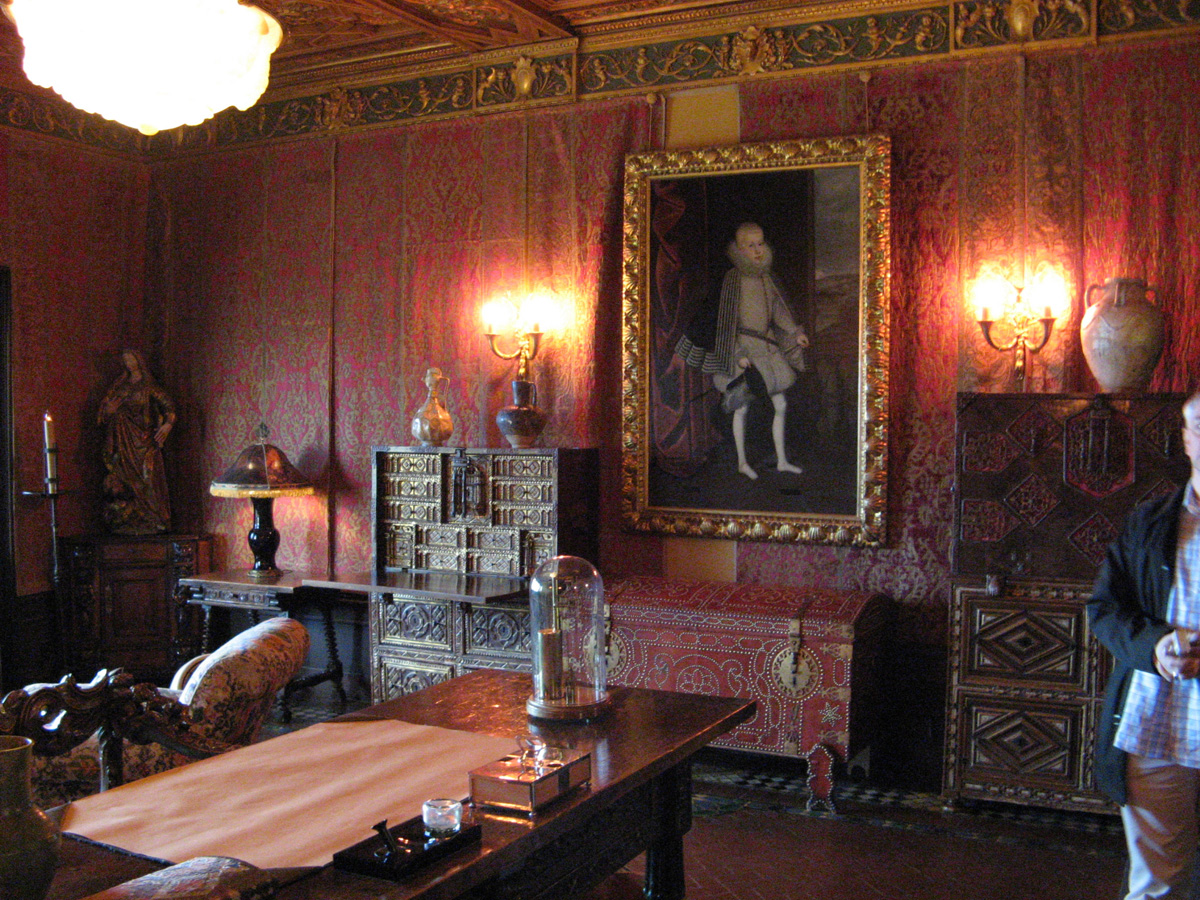 Hearst Castle, San Simeon, Room in Guest house