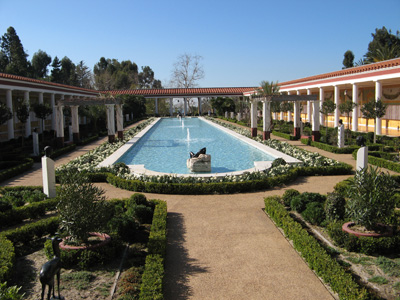 Outer peristyle, looking south., Getty Villa, Heart Castle and Getty Museum, 2007