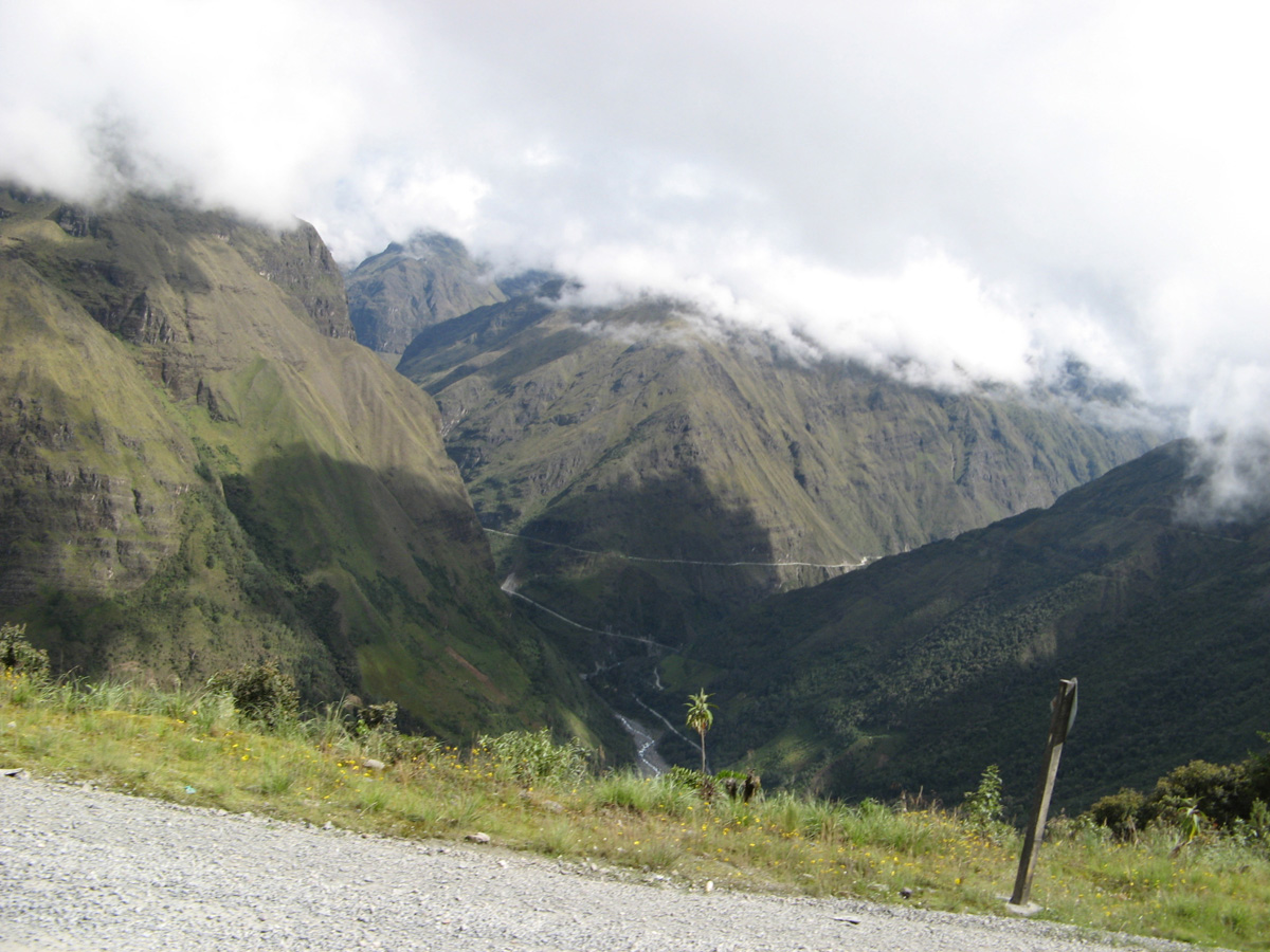 La Paz, Coroico - La Paz Road