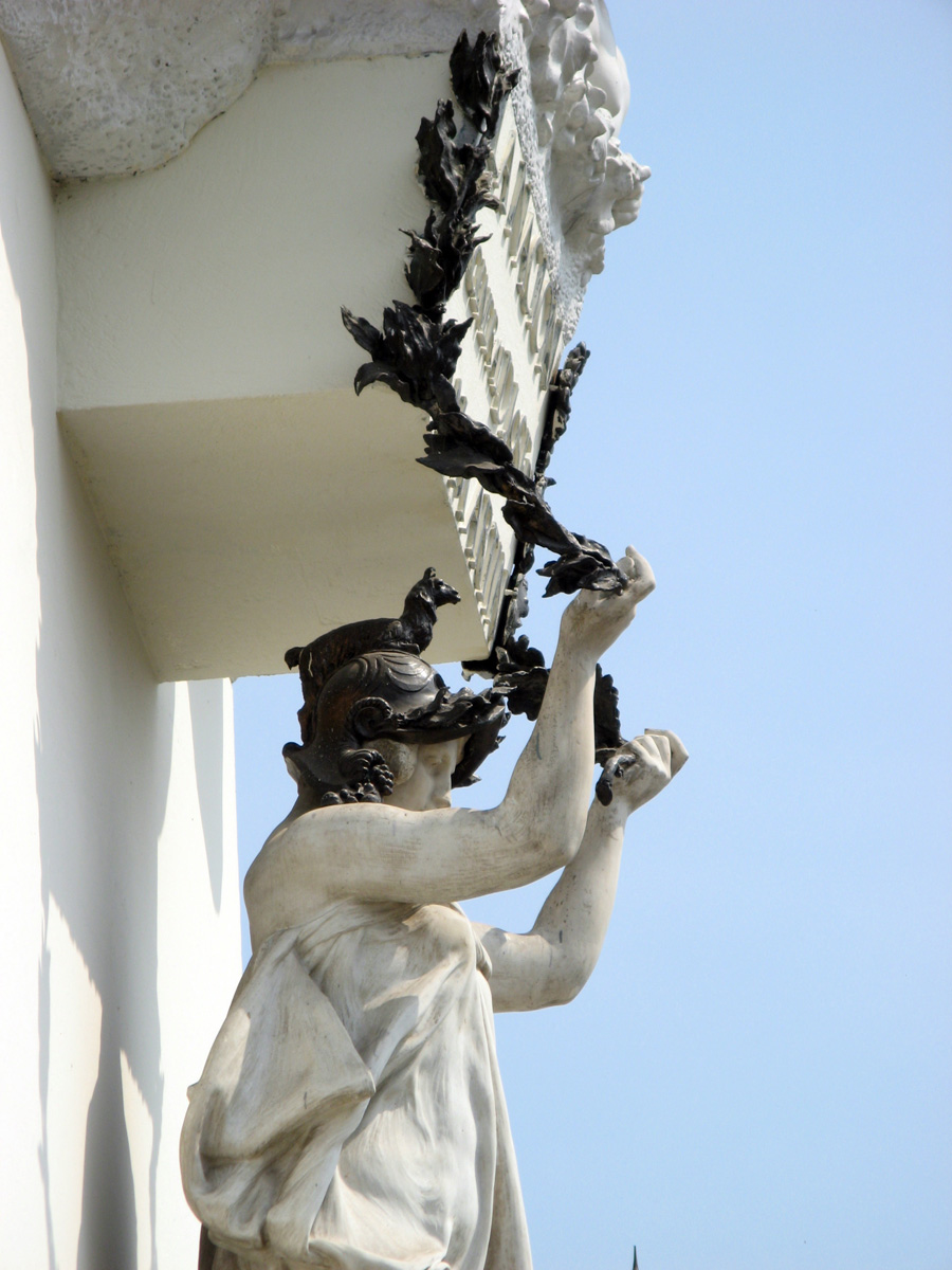 Lima, Madre Patria With playful Llama crown