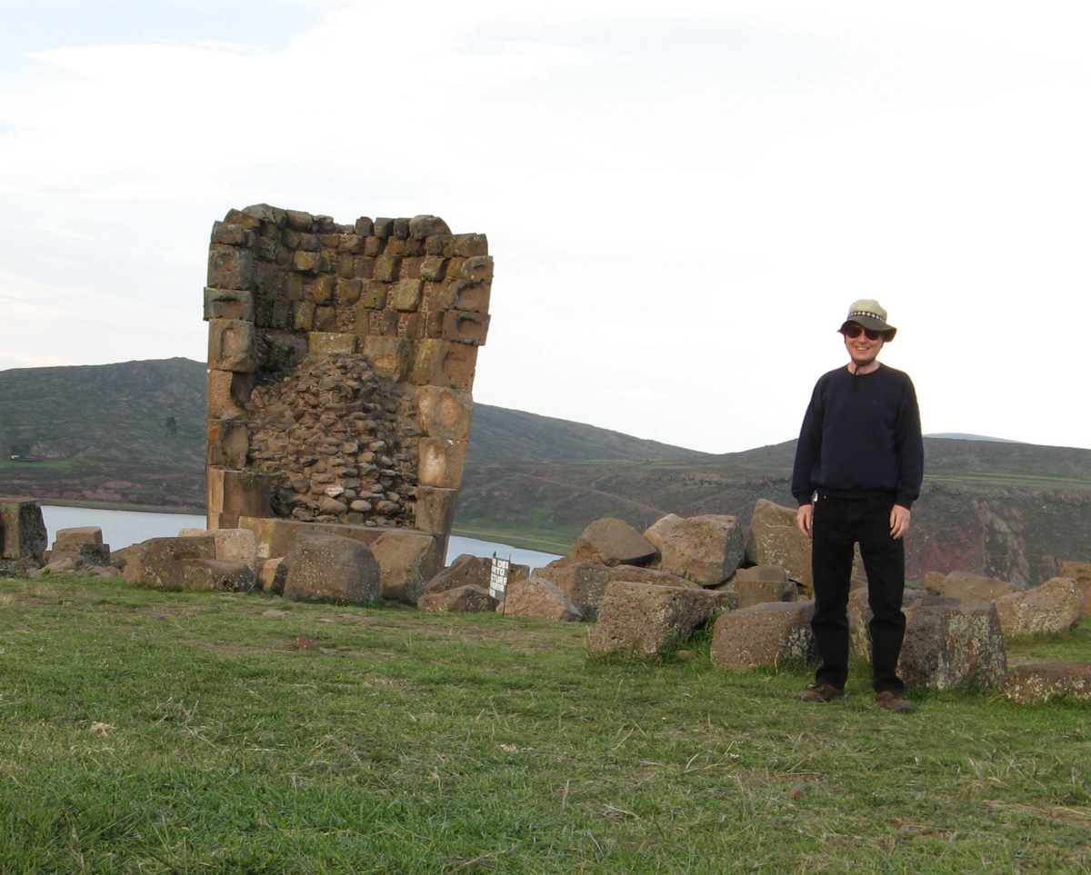Puno, Sillustani: Incan tower + Scotsman