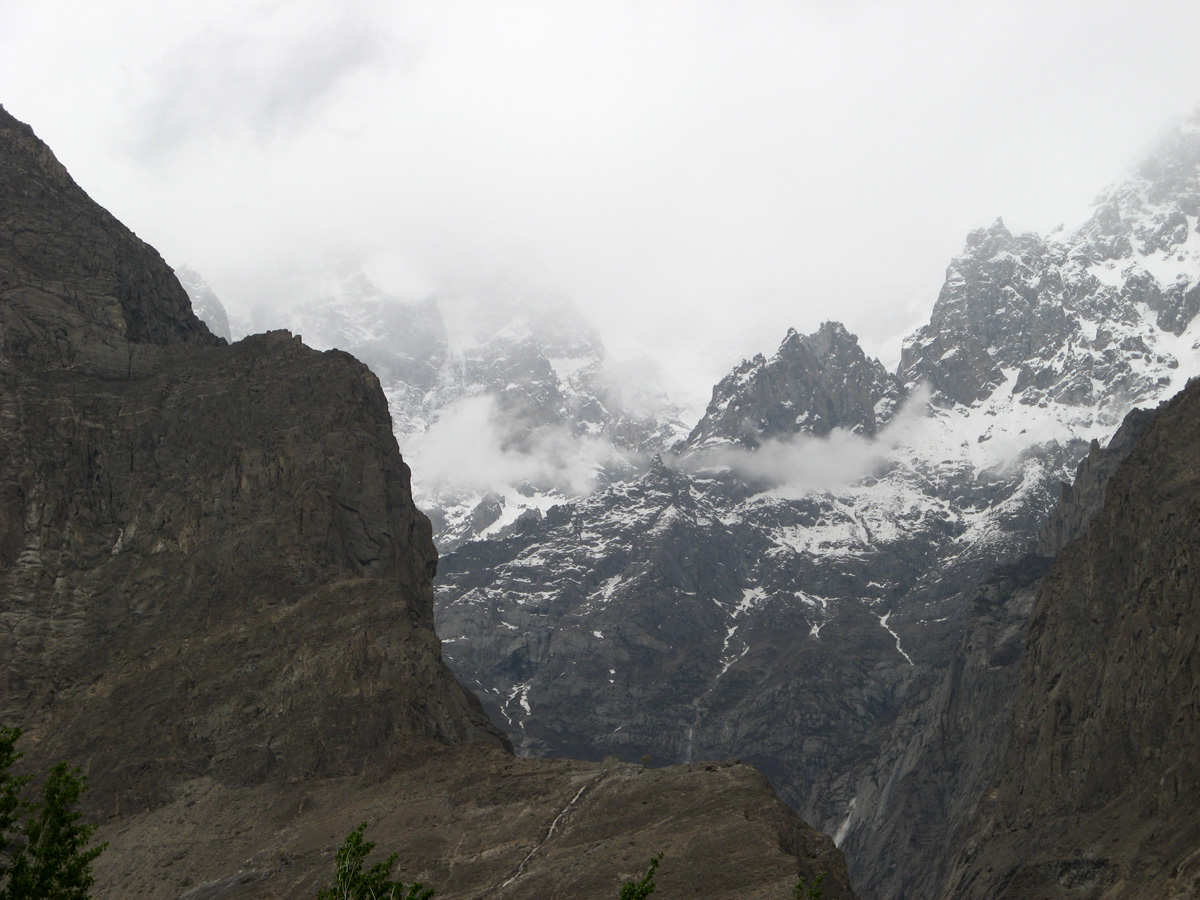 Khunjerab to Islamabad, Misty Mountains