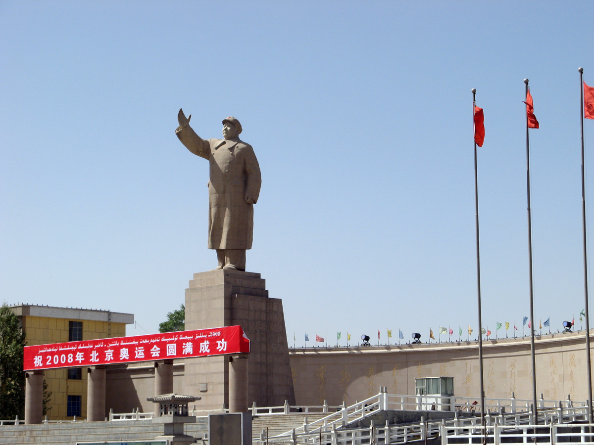 Kashgar, Mao in Kashgar
