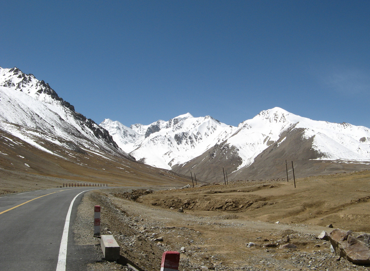The KKH: Taskurgan to Khunjerab