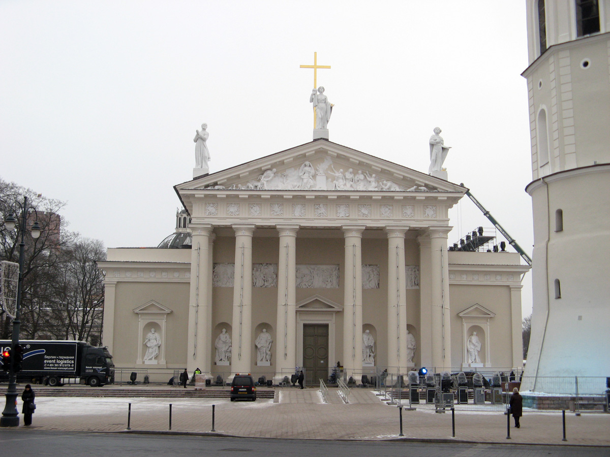 Vilnius 2008, Vilnius Cathedral Cunningly disguised as a Greek Temple