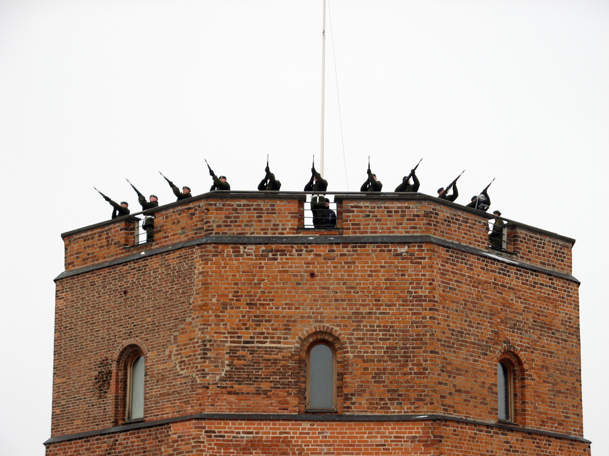 Vilnius 2008, Vilnius Upper Castle Soldiers rehearsing (?) for New Year (?)