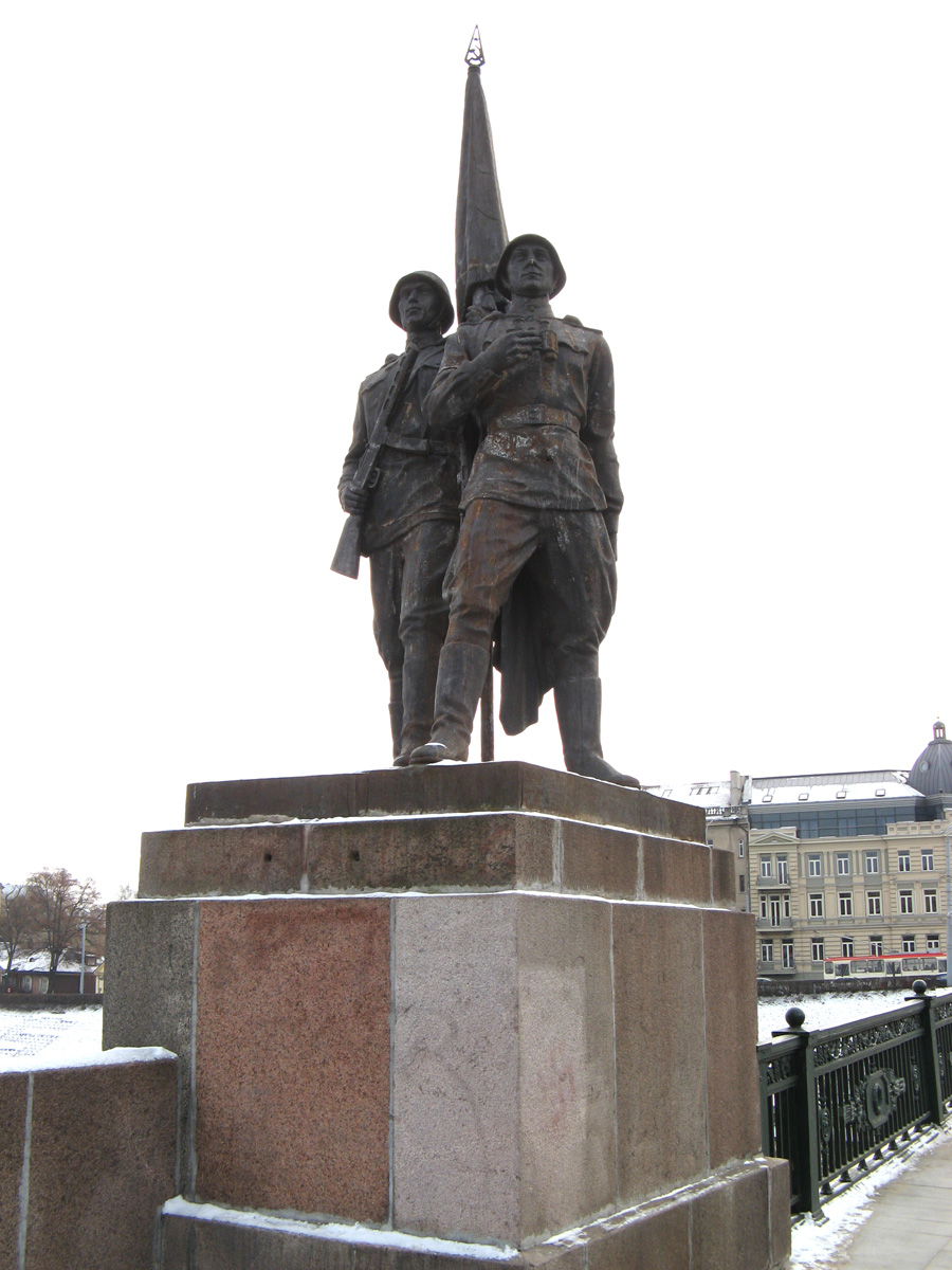 Vilnius 2008, Soviet WWII Troops On the Green Bridge.