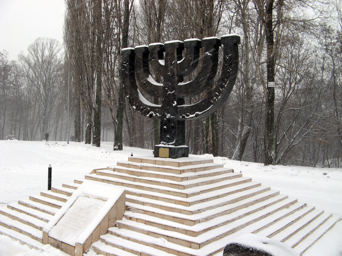 Kiev, Babi Yar memorial Looking towards execution ravine