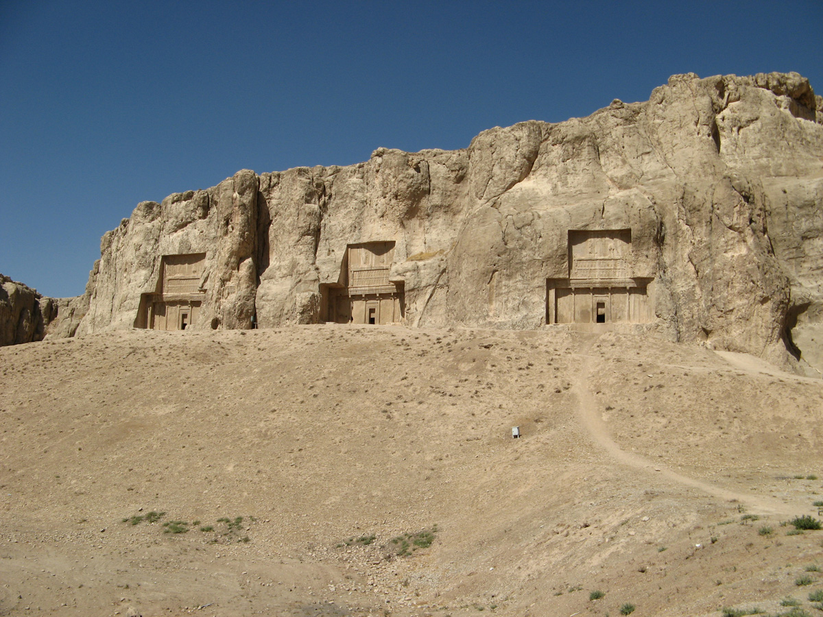 Persepolis, Naqsh-e Rostam Tombs