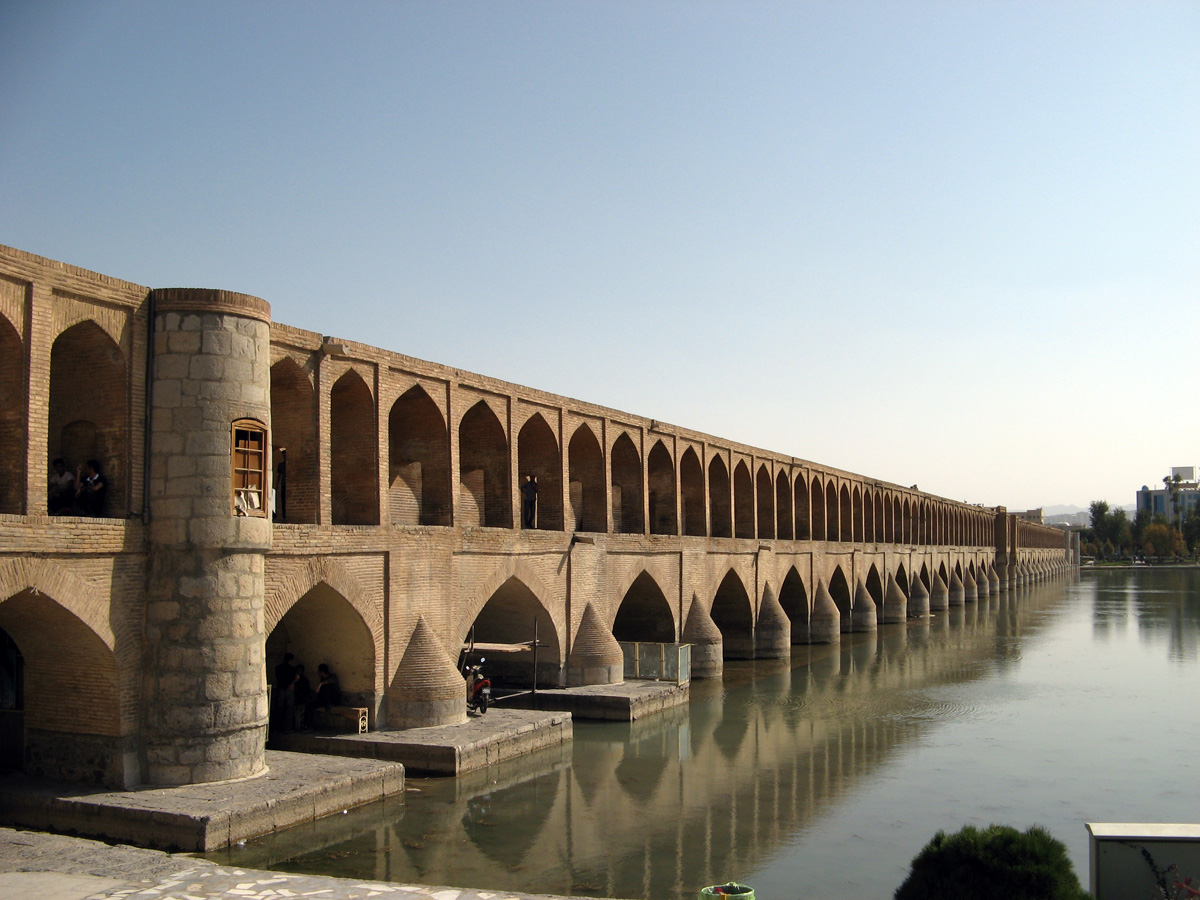 Esfahan, Esfahan Bridge