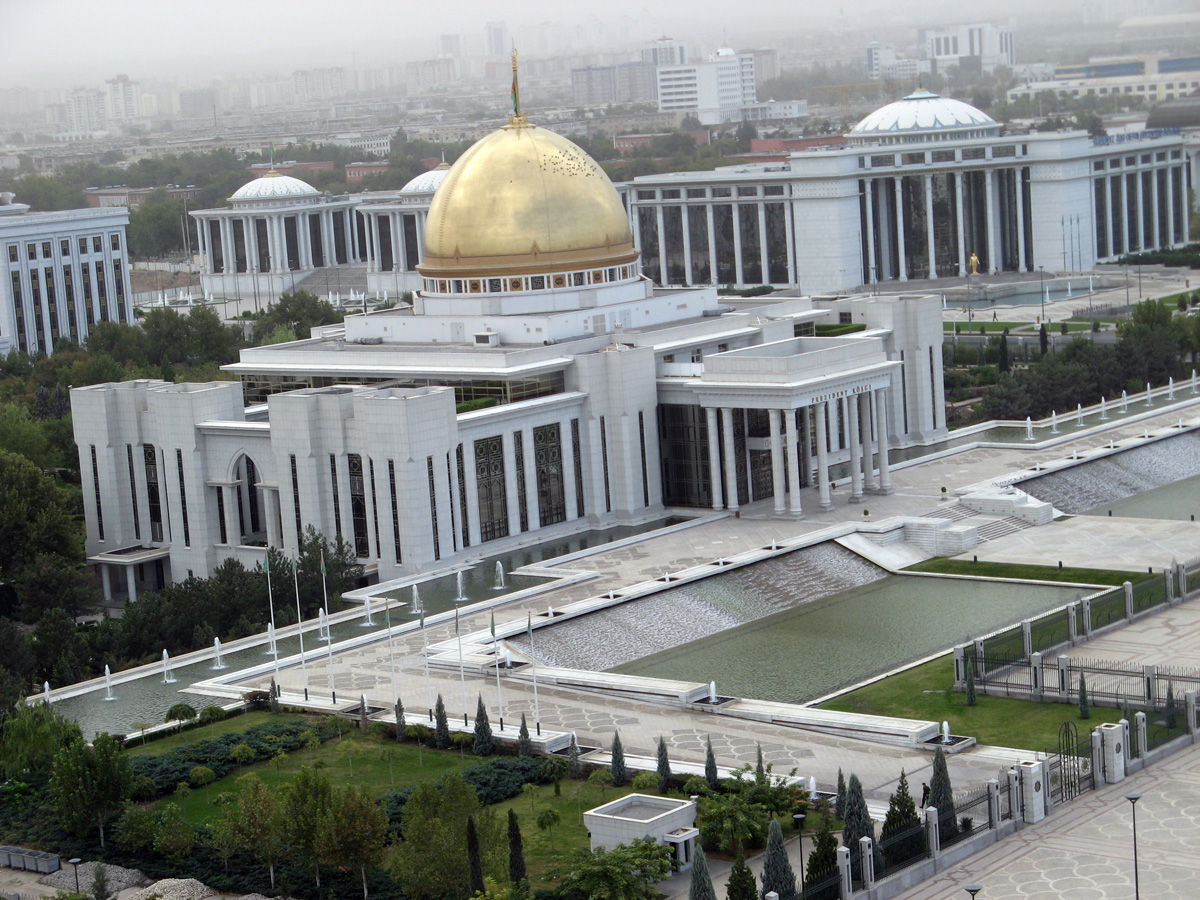 Ashgabad, Presidential Palace