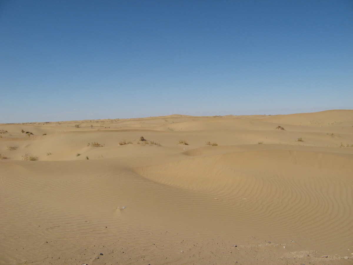 Darvaza, Kara Kul desert
