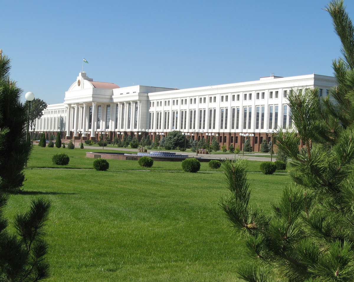 Tashkent, Ubzek Senate Building