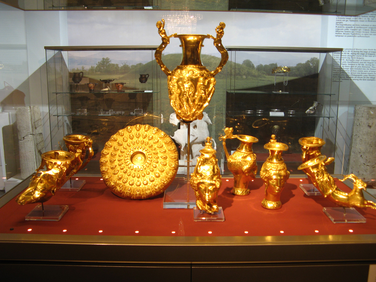 Sofia, National History Museum 4th c. b.c. gold hoard