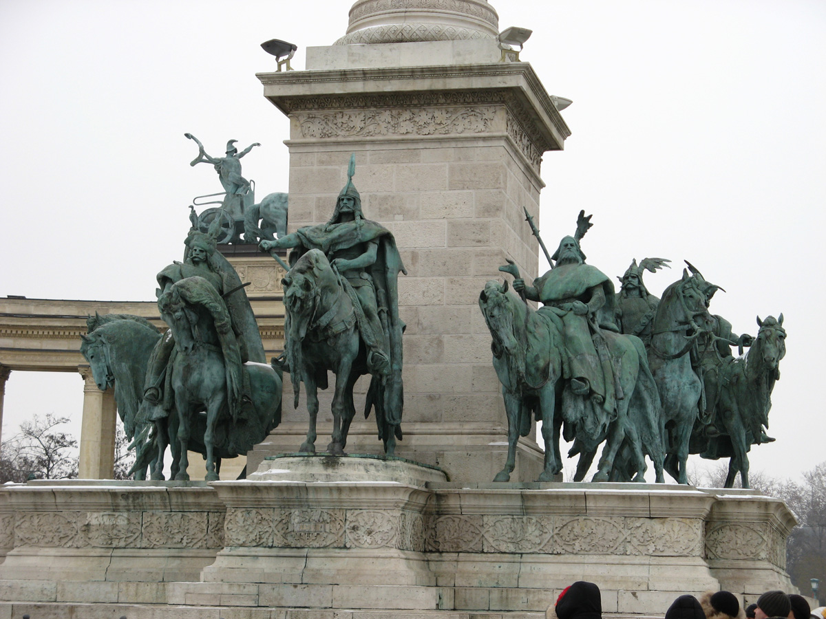 Budapest, Hosok Tere detail