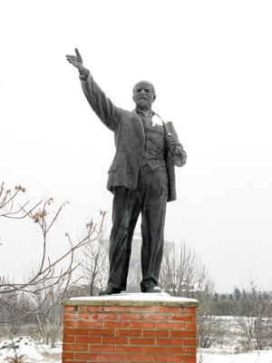 Snowy Lenin, Memento Park, Budapest, 2009 Middle Europe