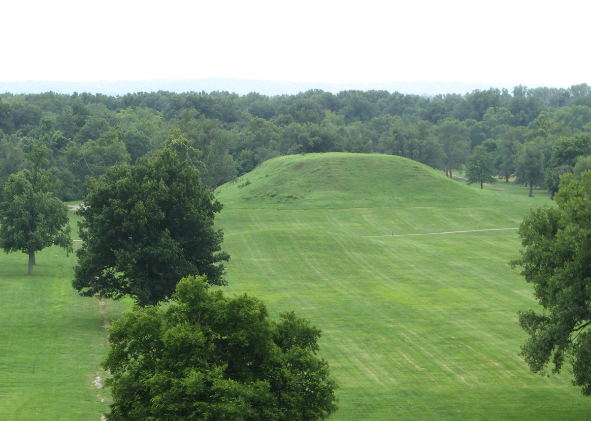 Cahokia, Fox Mound