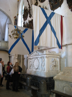 Tomb of (Scottish) Admiral Samuel Greig With Russian naval flag, Tallinn, Finland, Estonia, Latvia 2009