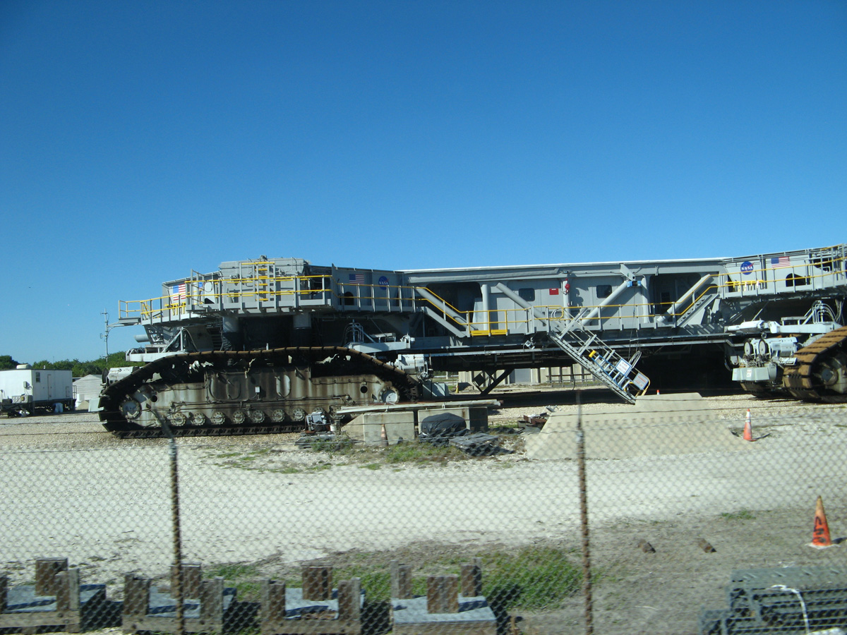 NASA Up-Close Tour, The NASA crawler